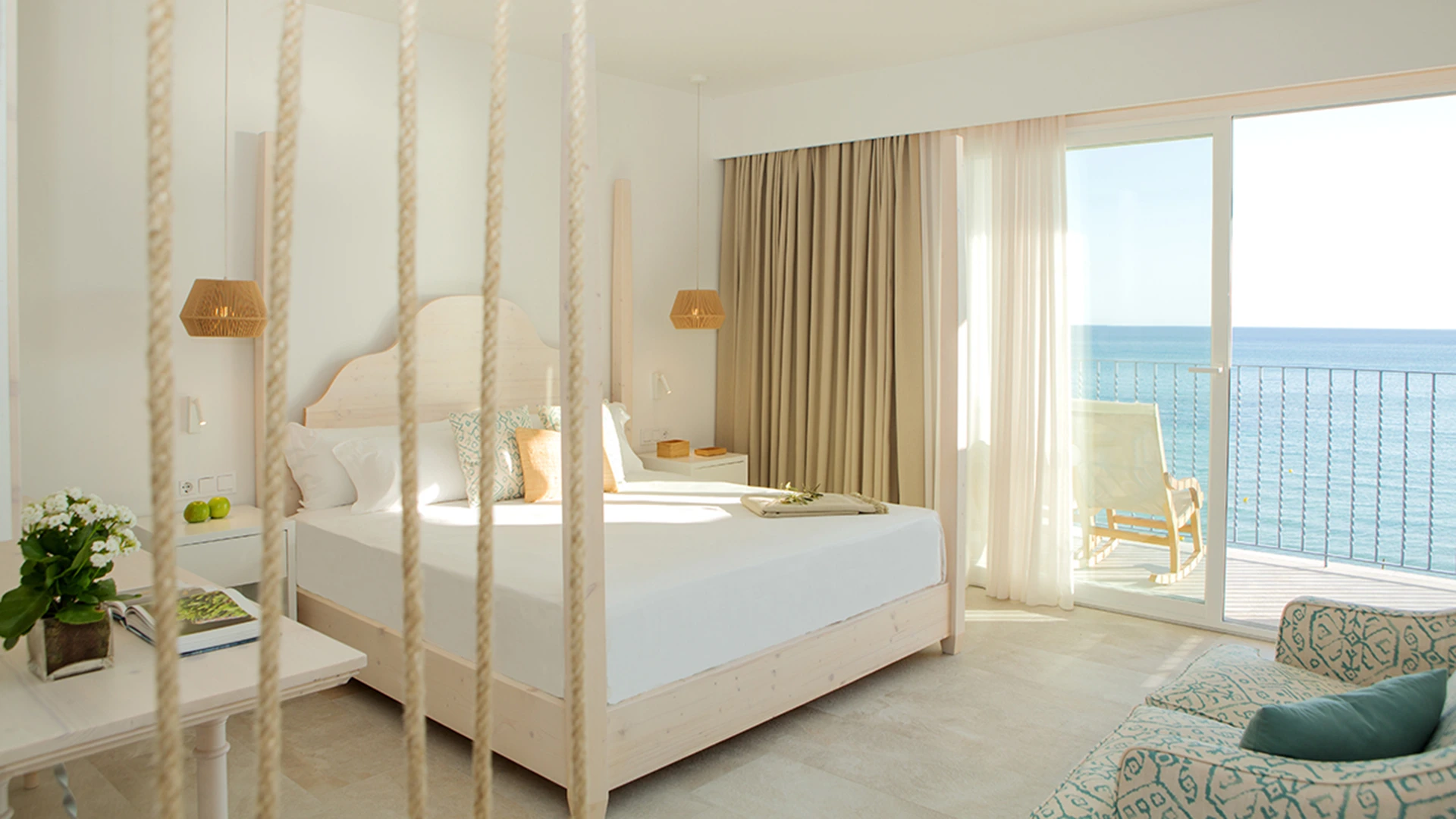 Habitación My Junior Suite en Hotel MYSEAHOUSE Flamingo Habitación My Junior Suite en Hotel MYSEAHOUSE Flamingo